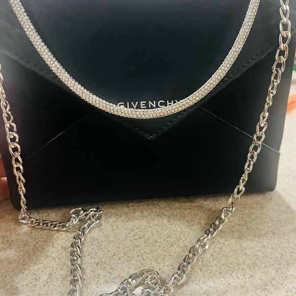 Givenchy bag - Picture 2 of 10